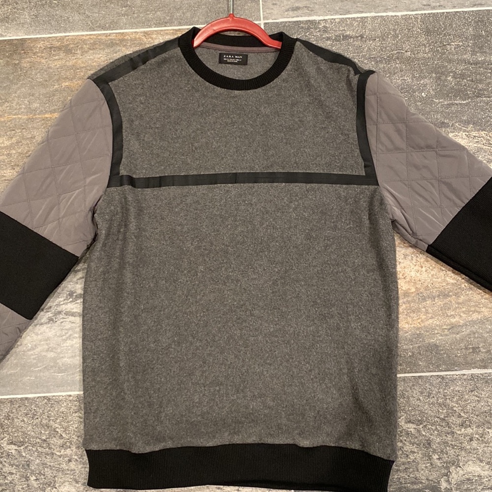 Bundle of Sweaters (Crewnecks) x 4